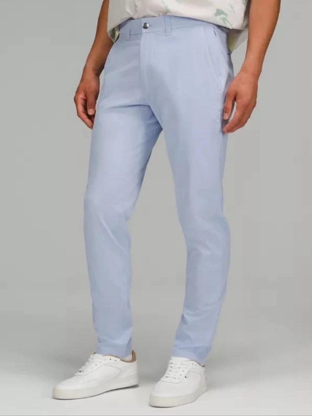 Lululemon Men’s Commission Slim Fit Woven Air Light Pale Blue Pant - Size 30x32